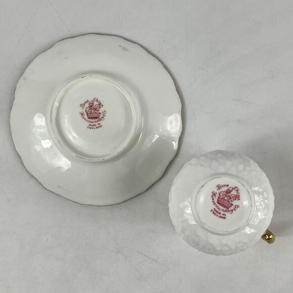 Hammersley Bone China Teacup & Saucer Set White Embossed Heavy Gold Trim England - Picture 7 of 13
